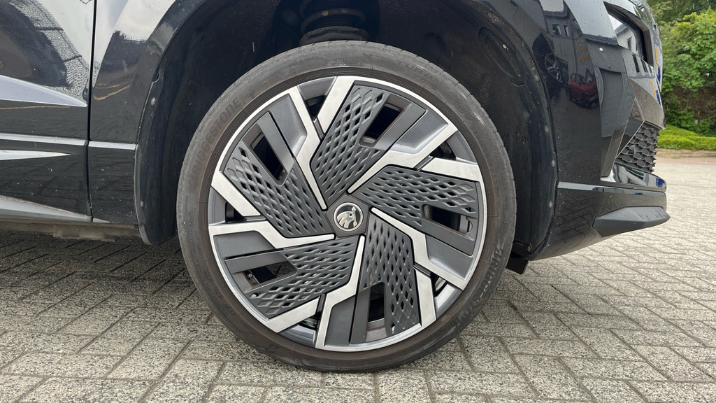 Skoda Karoq Se L Grey #29