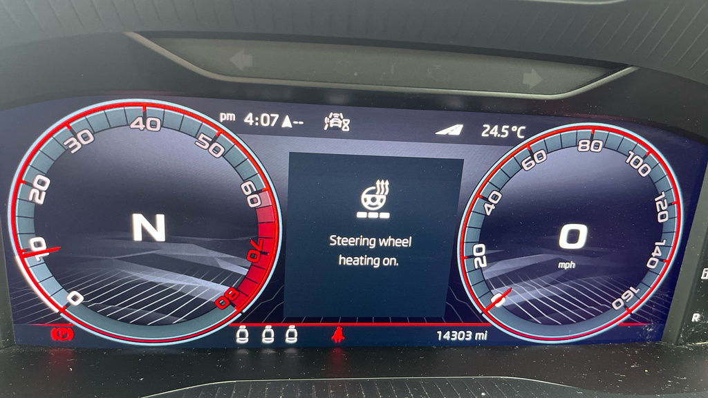 Skoda Karoq Se L Grey #17