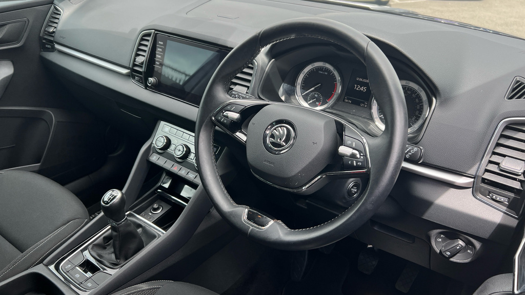 Skoda Karoq Se L Grey #10