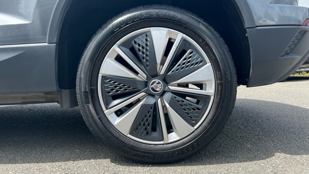Skoda Karoq Se L Grey #21