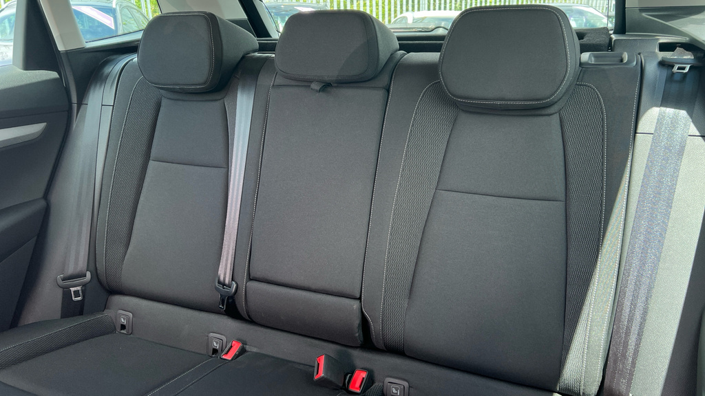 Skoda Karoq Se L Grey #17