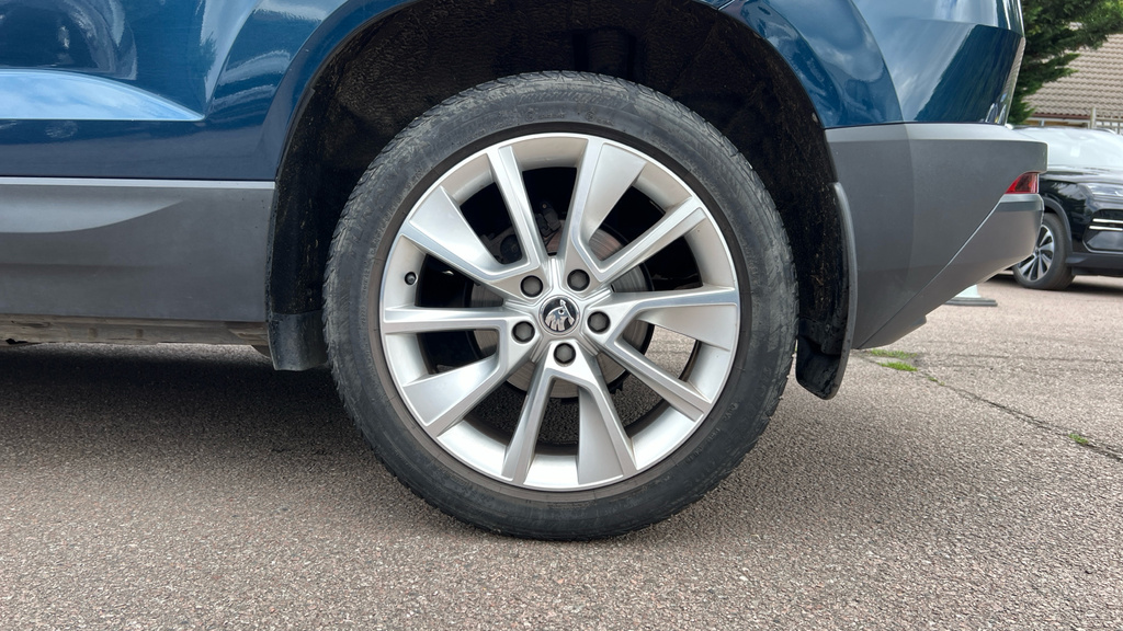 Skoda Karoq Suv  #26