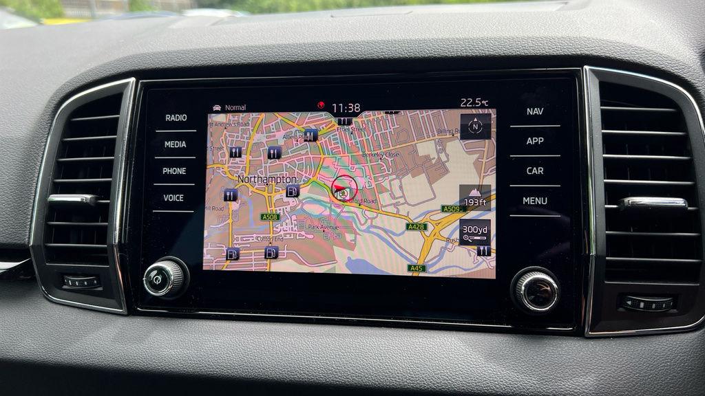 Skoda Karoq Suv  #14