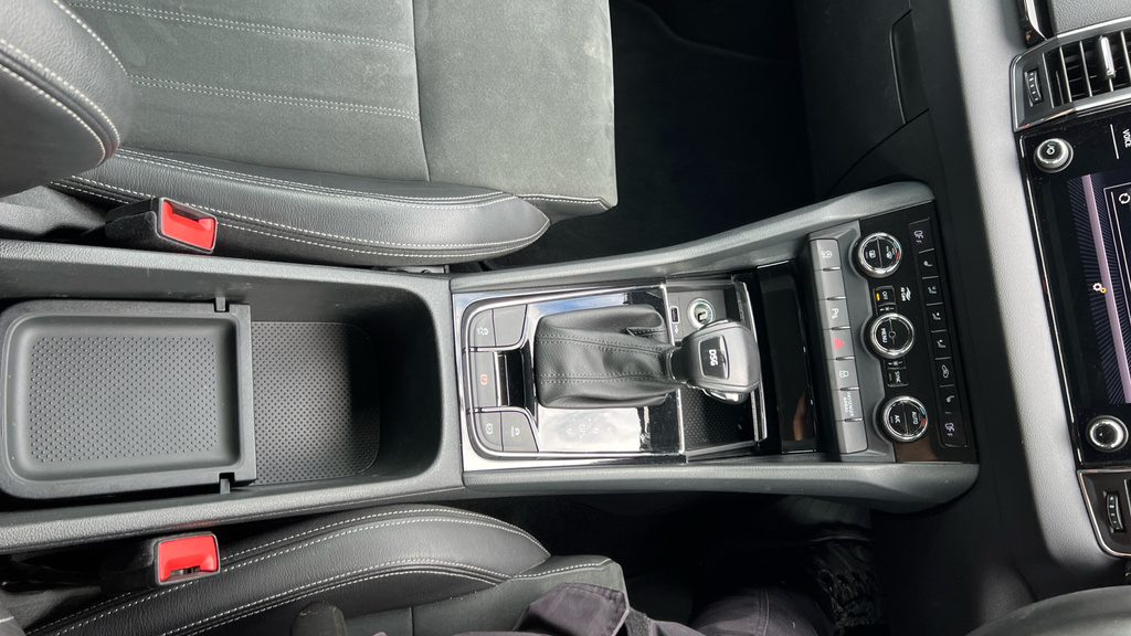 Skoda Karoq Suv  #30