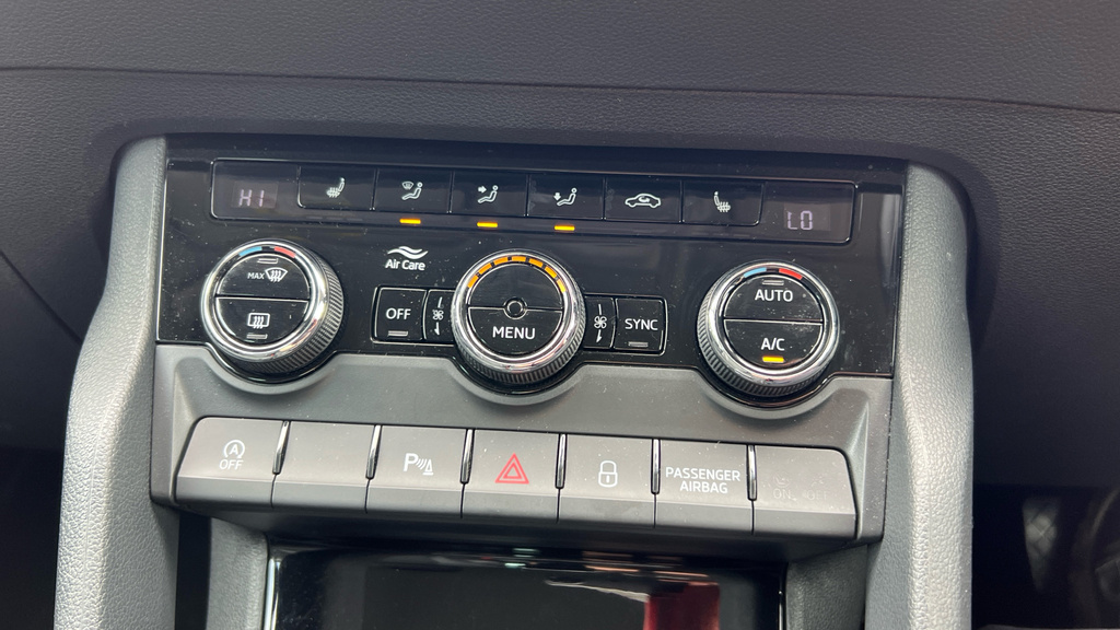 Skoda Karoq Suv  #17