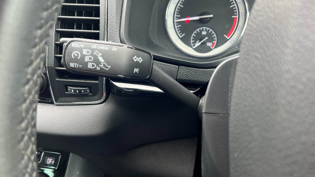 Skoda Karoq Suv  #36