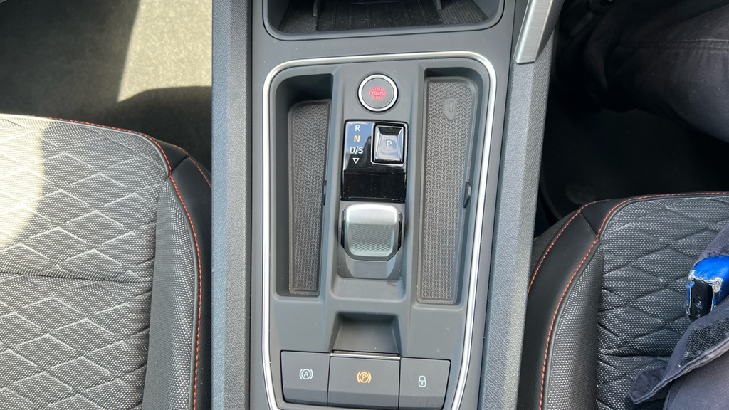 Seat Leon 1.4 E-hybrid 204Ps Fr Sport Dsg Black #37