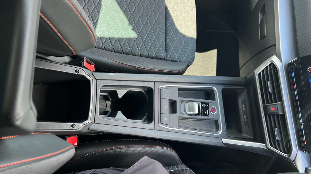 Seat Leon 1.4 E-hybrid 204Ps Fr Sport Dsg Black #36