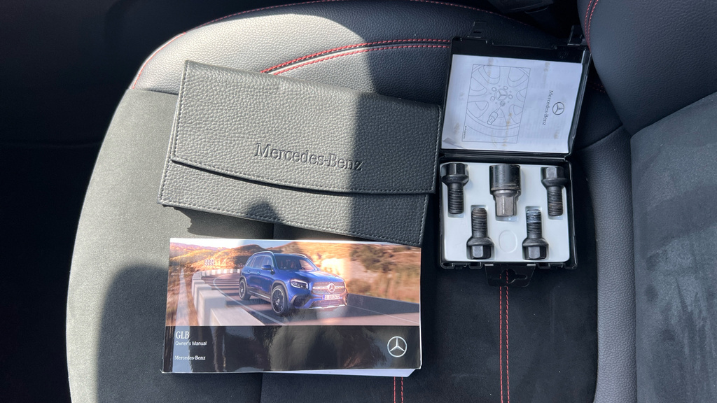 Mercedes-Benz GLB Class Suv Blue #28