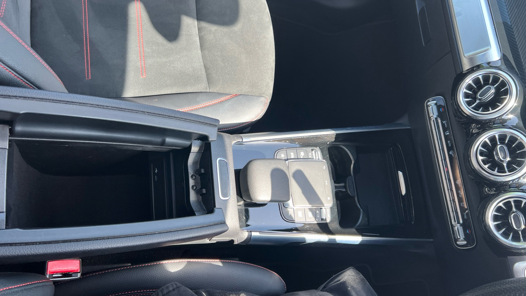 Mercedes-Benz GLB Class Suv Blue #35