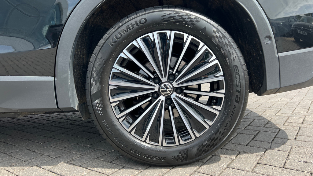 Volkswagen Tiguan Elegance Black #29