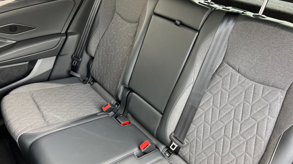 Volkswagen Tiguan Elegance Black #23