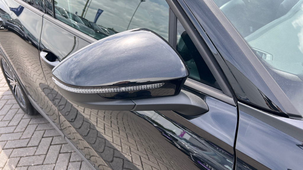 Volkswagen Tiguan Elegance Black #51