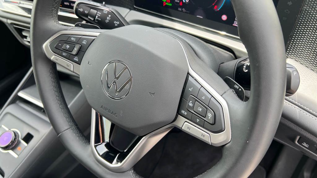 Volkswagen Tiguan Elegance Black #48