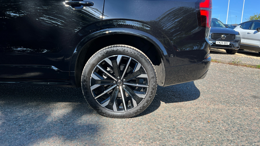 Volvo XC90 Ultra Blue #22