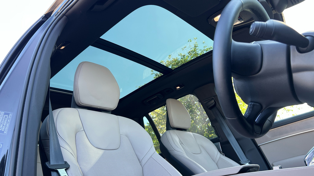 Volvo XC90 Ultra Blue #39