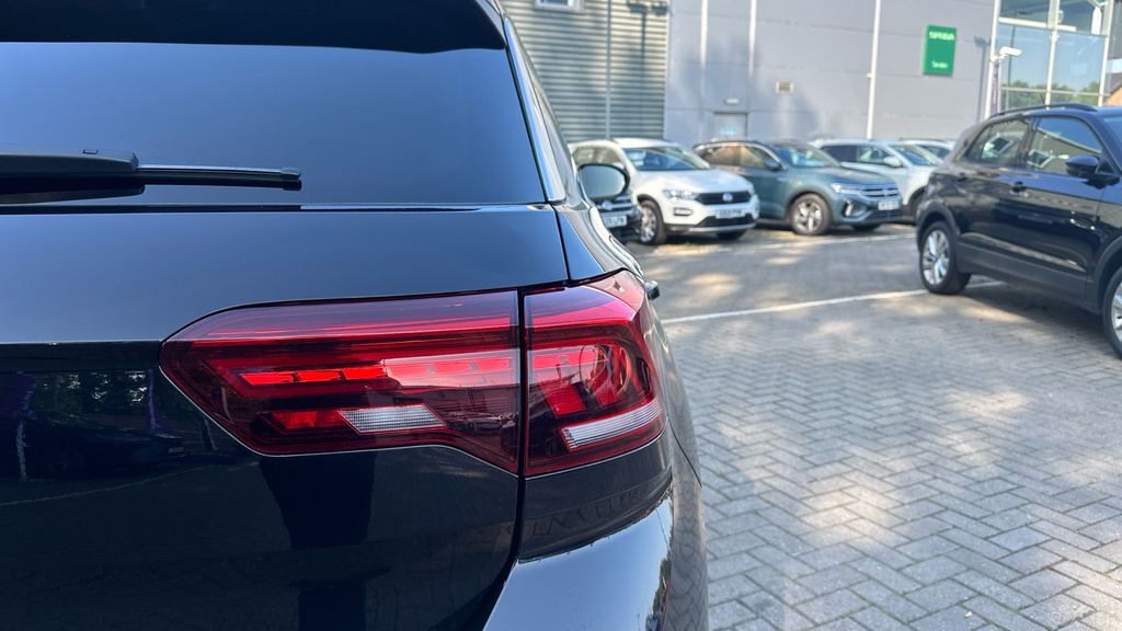 Volkswagen T-Roc 1.5 Tsi Match Silver #24