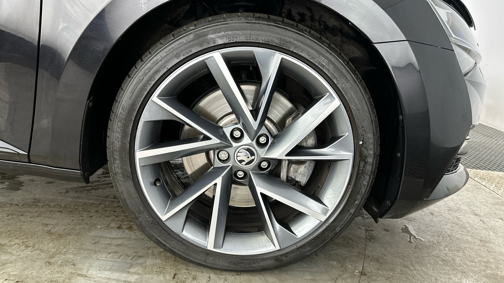 Skoda Superb Se Silver #27