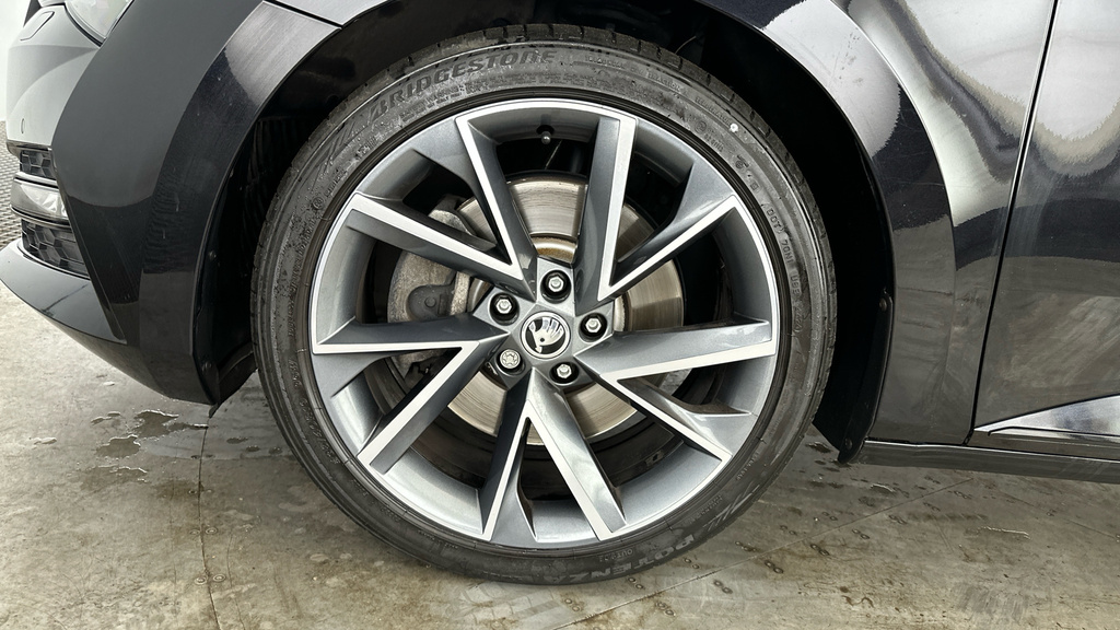 Skoda Superb Se Silver #24