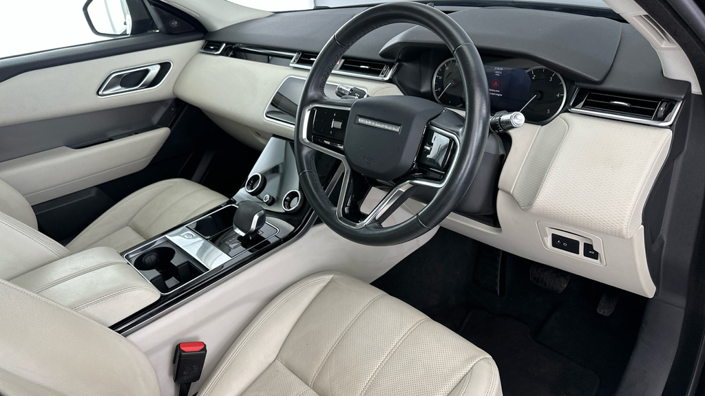 Land Rover Range Rover Velar 2.0 D200 Edition Black #9