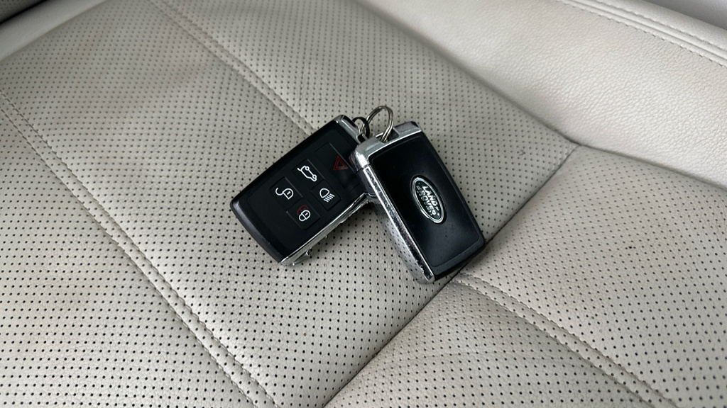 Land Rover Range Rover Velar 2.0 D200 Edition Black #28