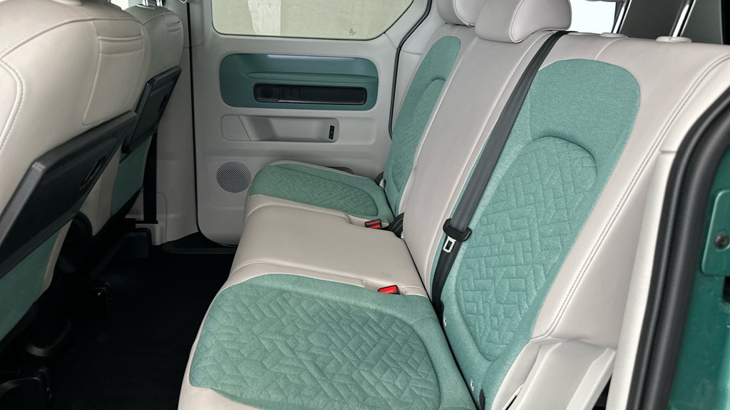 Volkswagen ID.Buzz 210Kw Commerce 79Kwh White #20