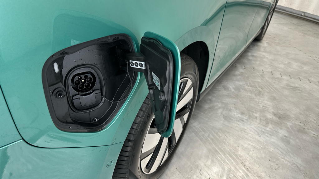 Volkswagen ID.Buzz 210Kw Commerce 79Kwh White #27