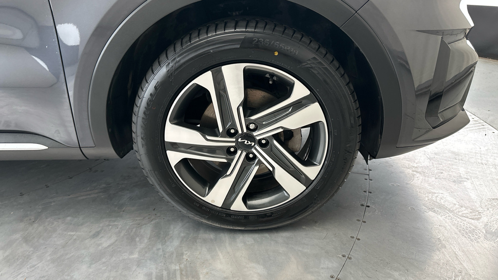 Kia Sorento Vision Hev Awd Au Black #26