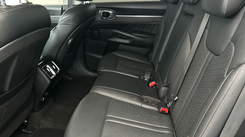 Kia Sorento Vision Hev Awd Au Black #20