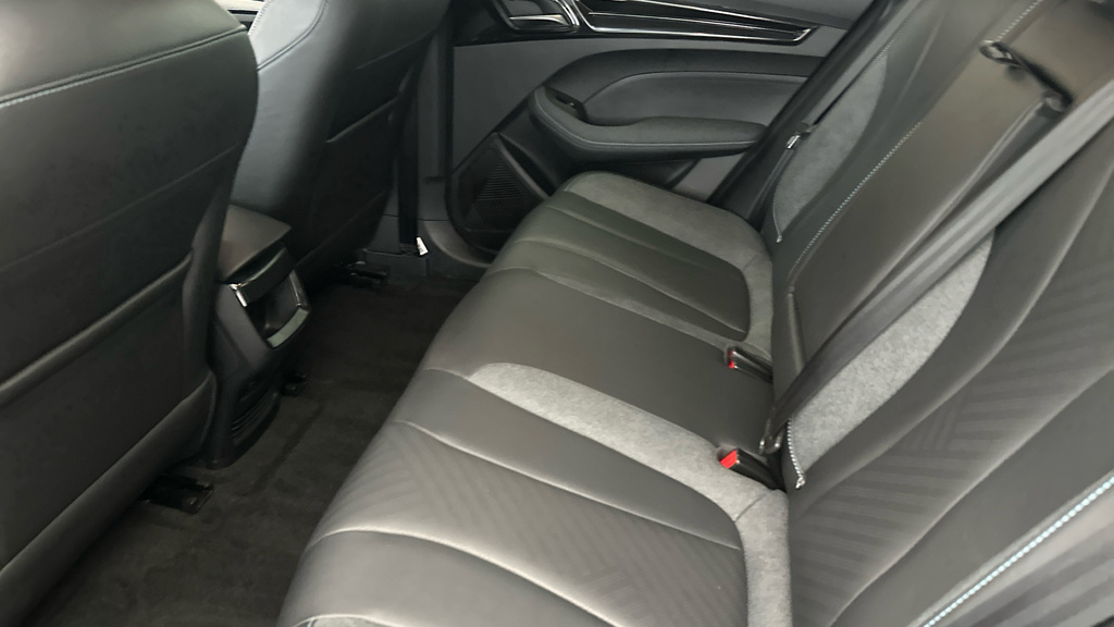 MG MG5 115Kw Trophy Ev Long Range 61Kwh Red #20