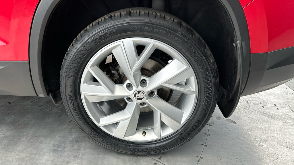 Skoda Kodiaq Edition Grey #24