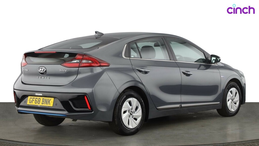 Hyundai Ioniq Hatchback White #3