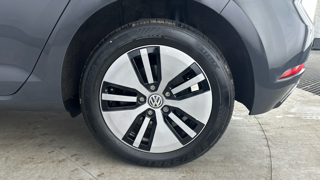 Volkswagen e-Golf E-golf Black #25