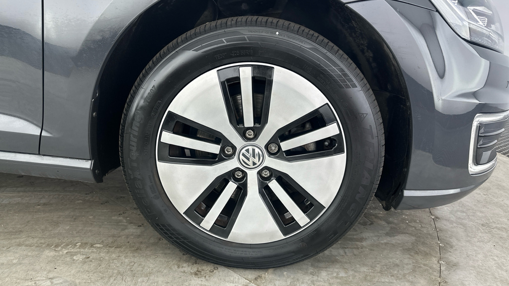 Volkswagen e-Golf E-golf Black #27