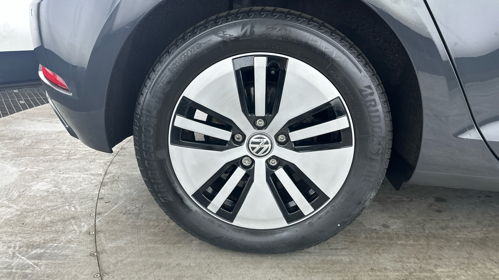 Volkswagen e-Golf E-golf Black #26