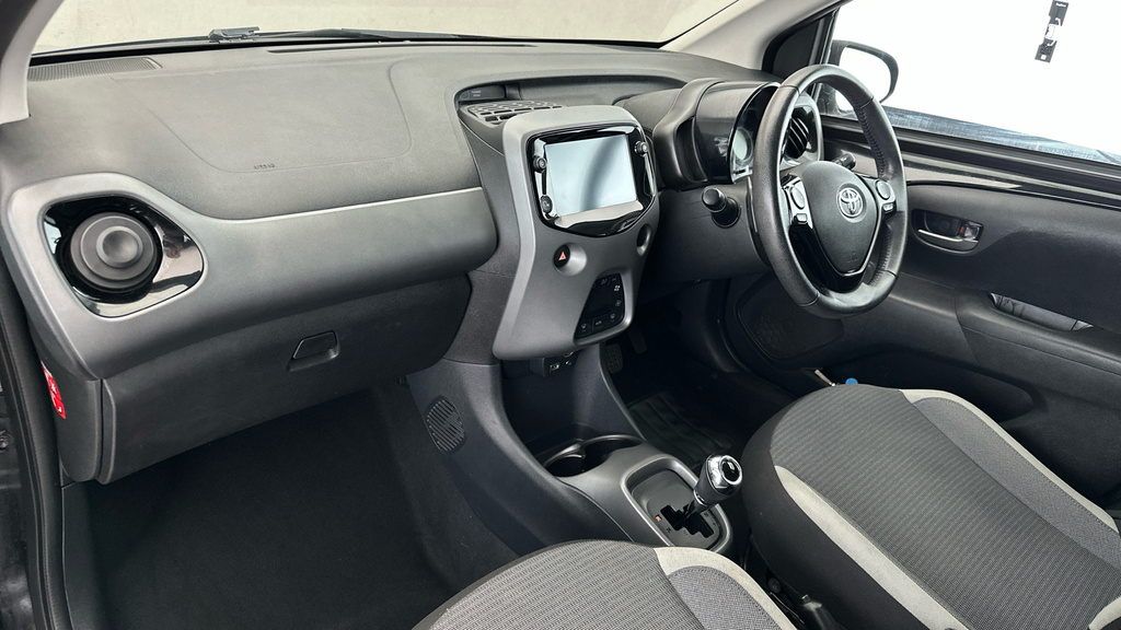 Toyota Aygo X X-play Grey #10