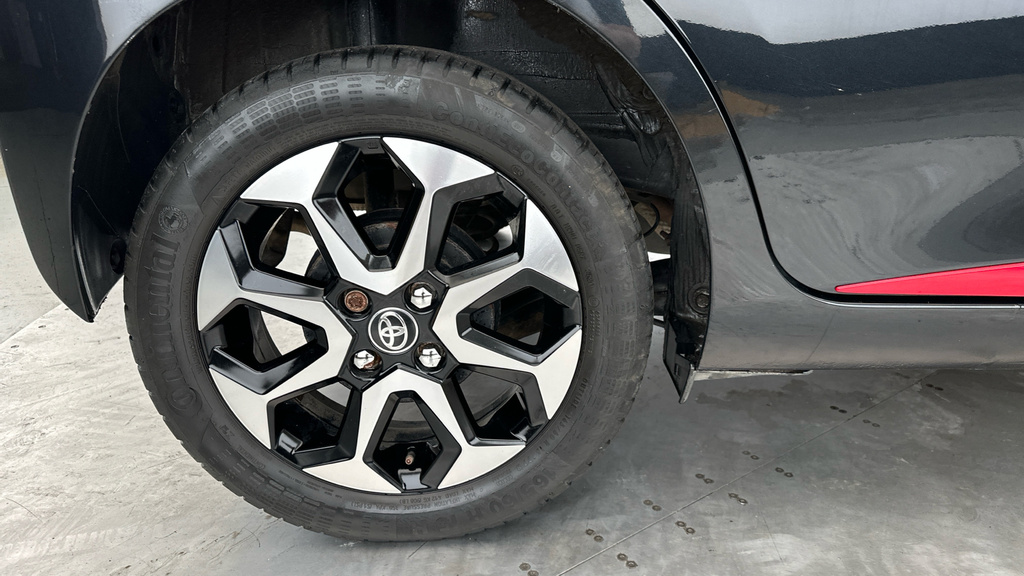 Toyota Aygo X X-play Grey #23