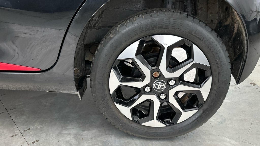 Toyota Aygo X X-play Grey #22