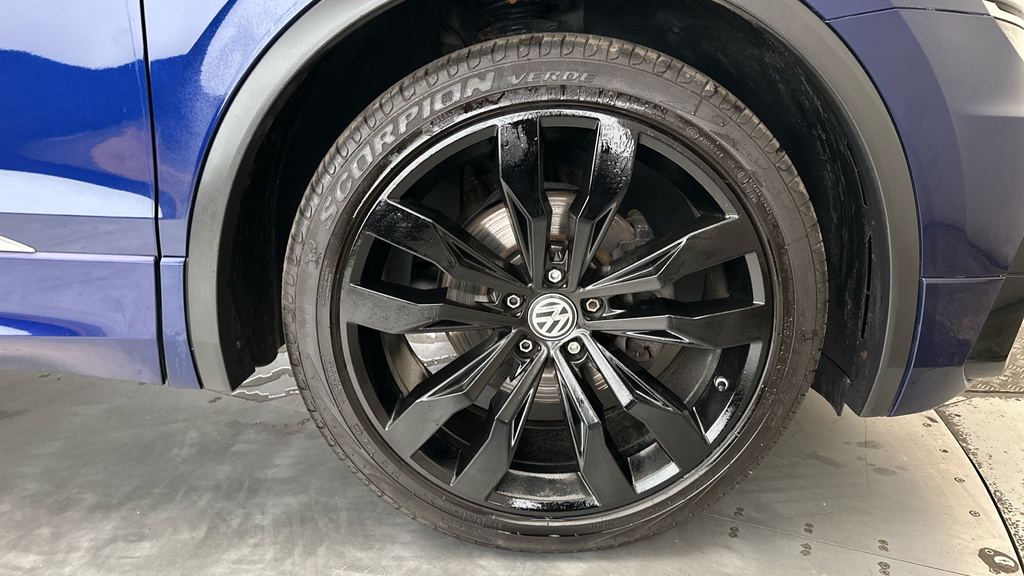 Volkswagen Tiguan Automatic Blue #27