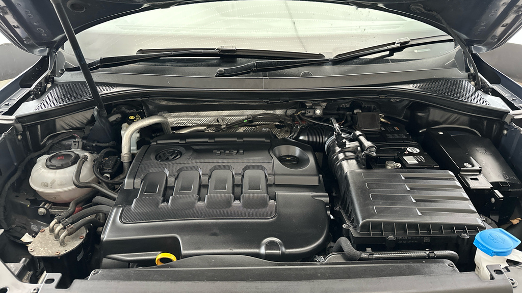 Volkswagen Tiguan Automatic Blue #23