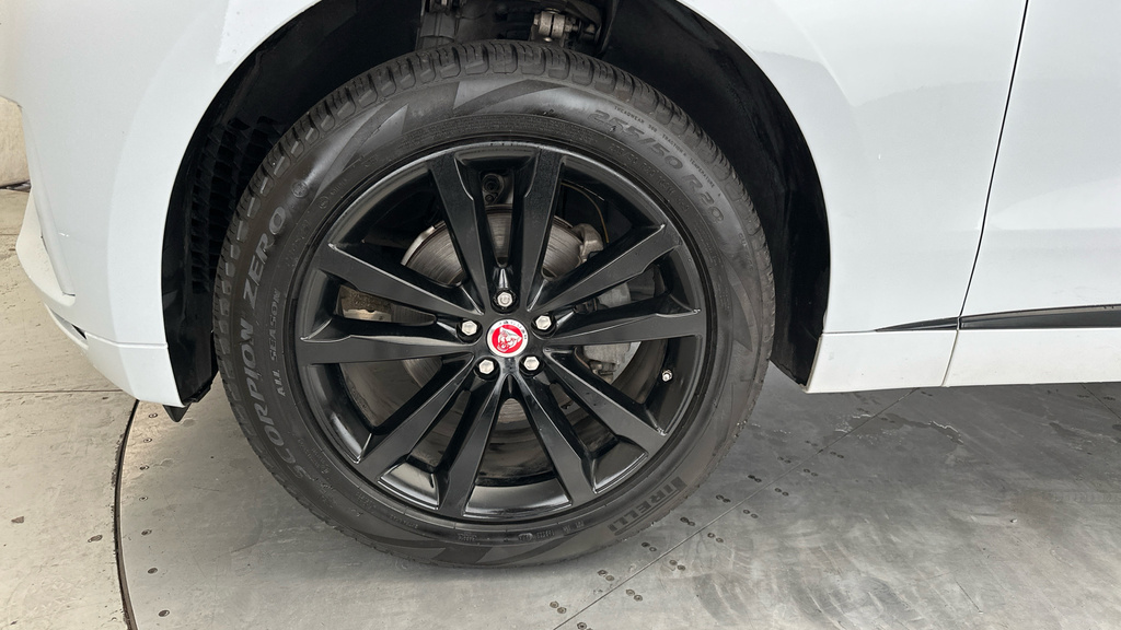 Jaguar F-Pace 2.0 D180 R-sport Blue #29