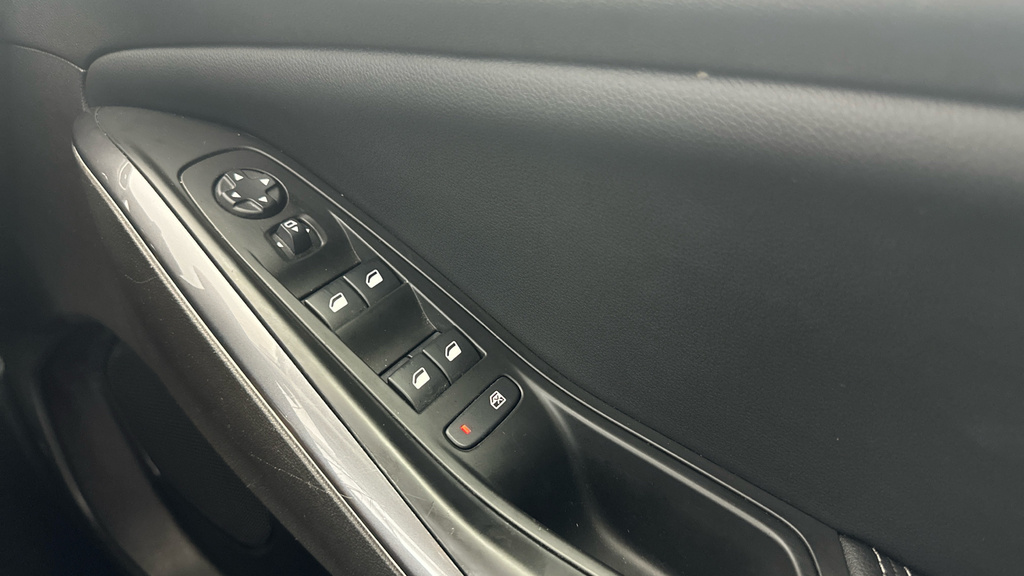 Vauxhall Grandland X Tech Line Nav Red #19
