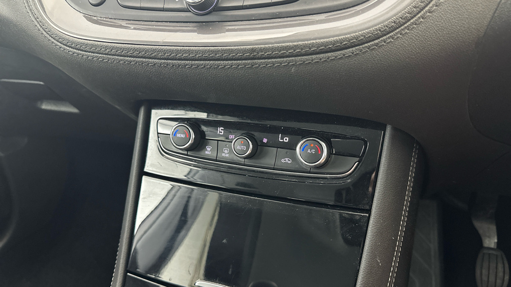 Vauxhall Grandland X Tech Line Nav Red #10