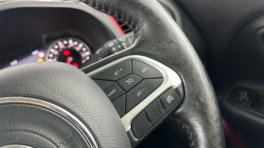 Jeep Renegade Red #14