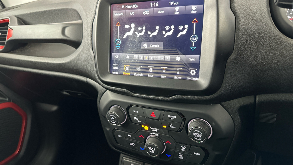 Jeep Renegade Red #20