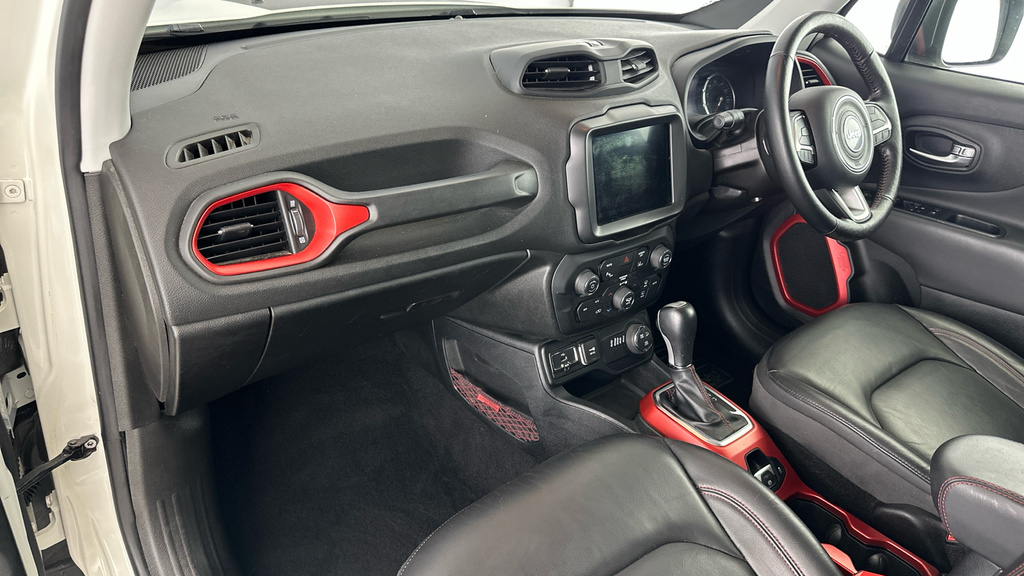 Jeep Renegade Red #10