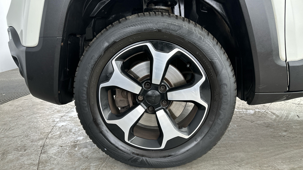Jeep Renegade Red #25