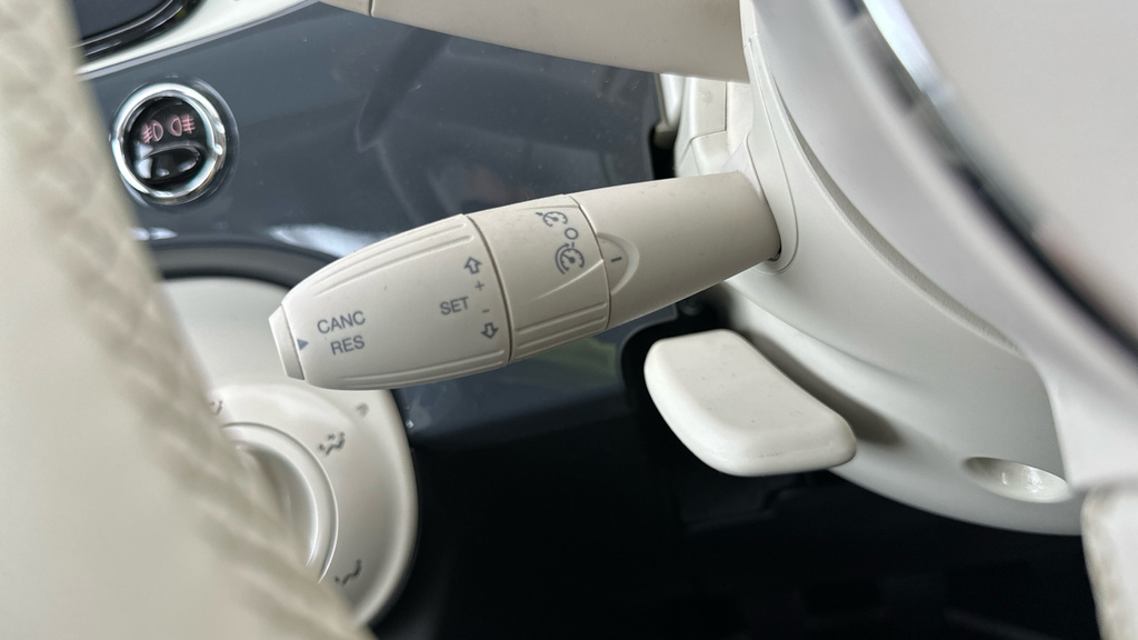 Fiat 500 Lounge White #13