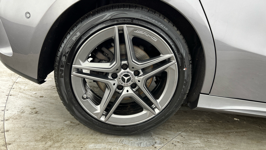 Mercedes-Benz A Class A200 Amg Line Black #25