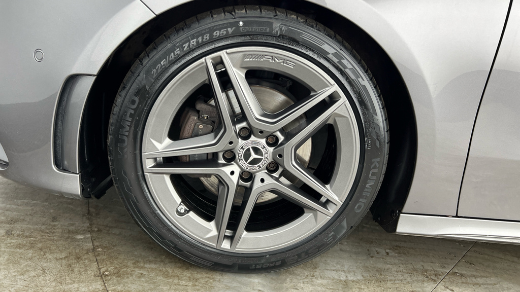 Mercedes-Benz A Class A200 Amg Line Black #23
